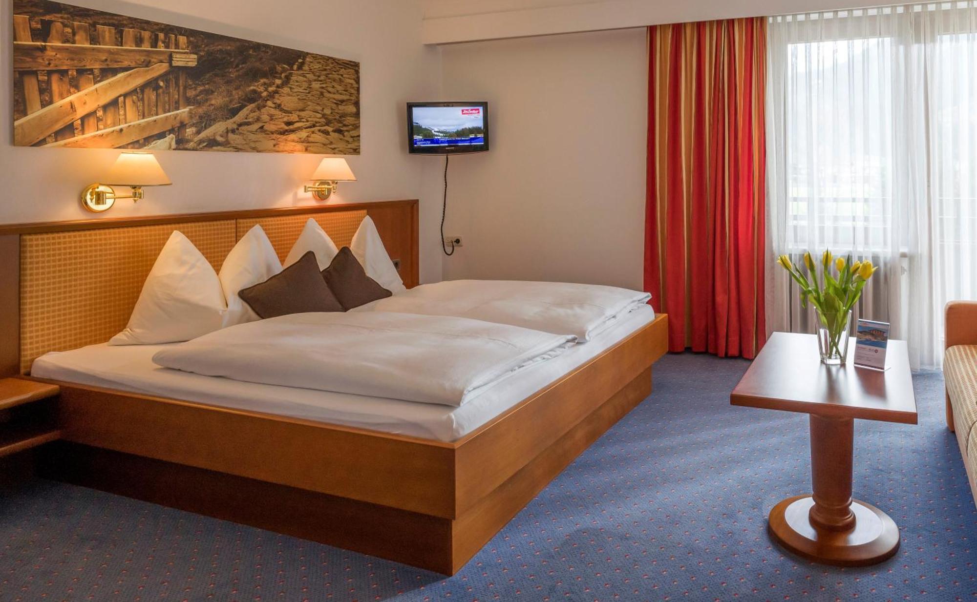 Vital & Sporthotel Brixen Brixen im Thale Exterior foto