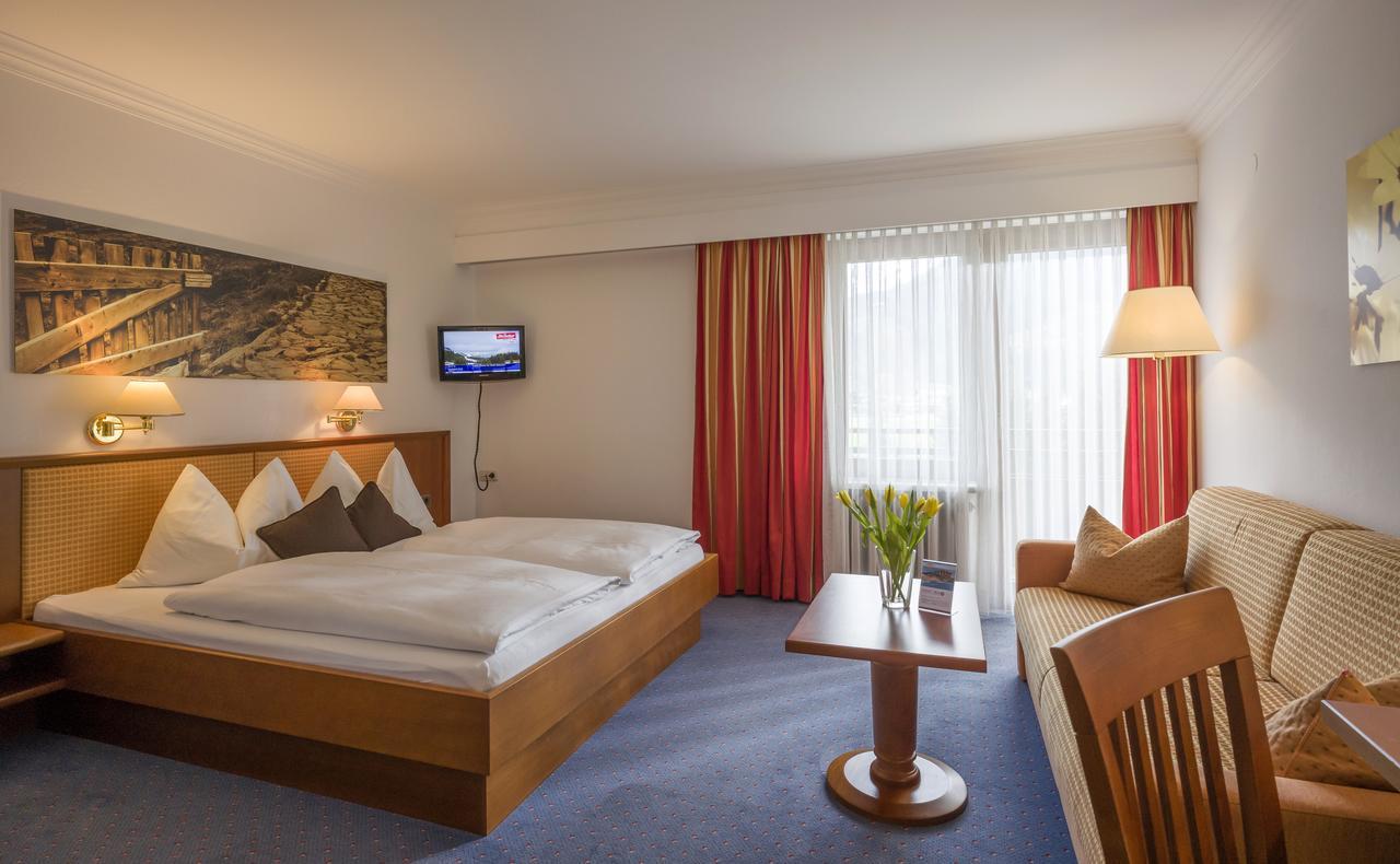 Vital & Sporthotel Brixen Brixen im Thale Exterior foto